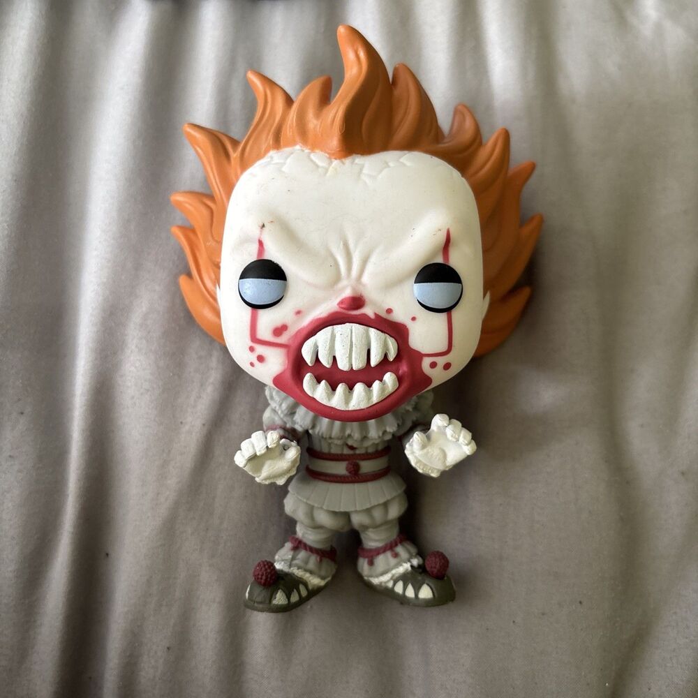 Funko Pop! Vinyl It Pennywise (w/teeth) FYE (Exclusive) #473 NO BOX